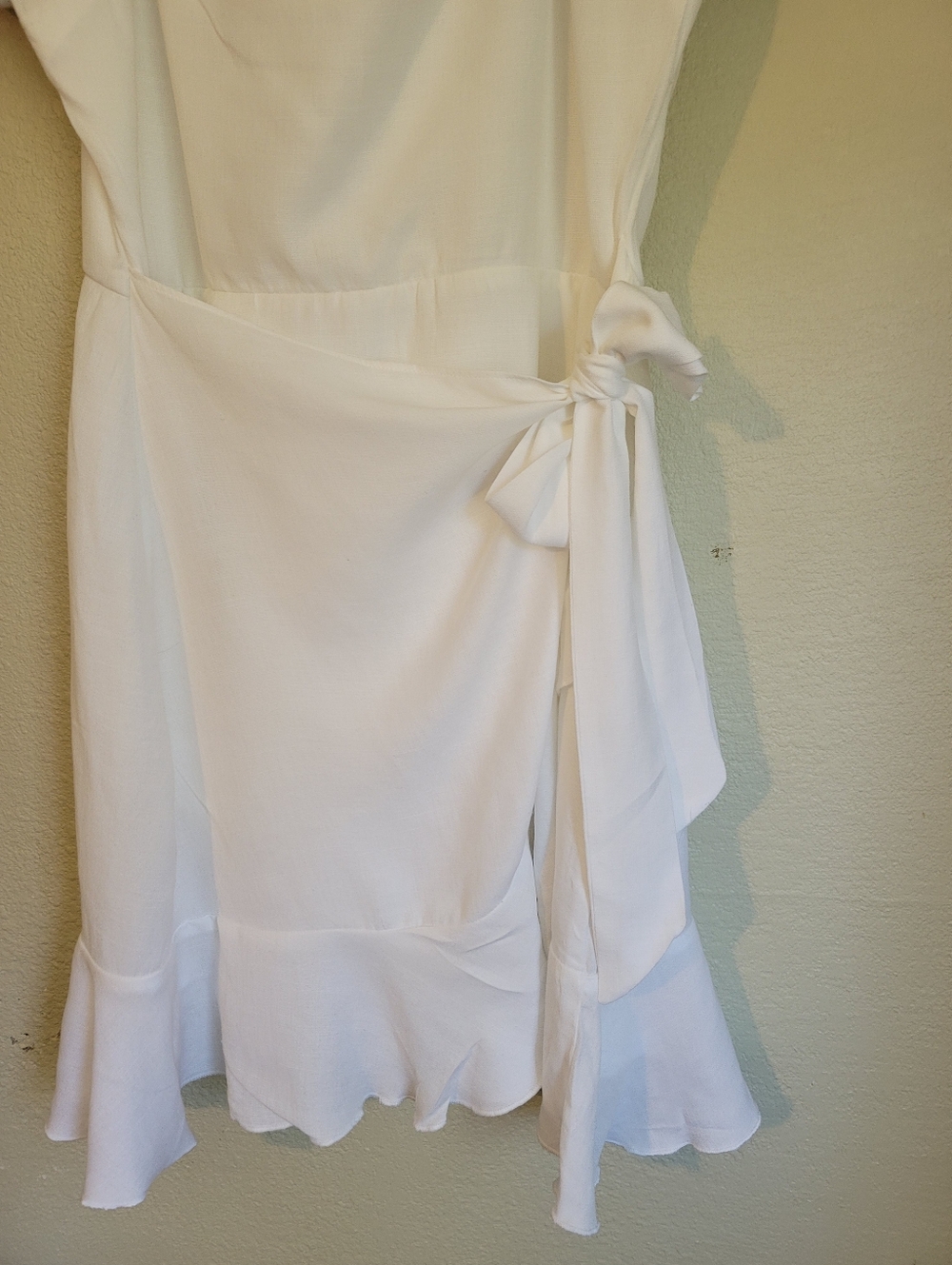 Square-Neck Puff Sleeve Wrap Mini Dress in White - Picture 7 of 10